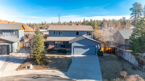 3086 NW Kelly Hill Court Bend OR 97703