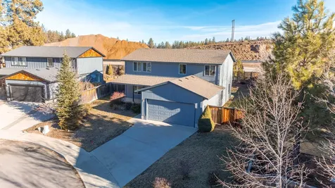 3086 NW Kelly Hill Court Bend OR 97703