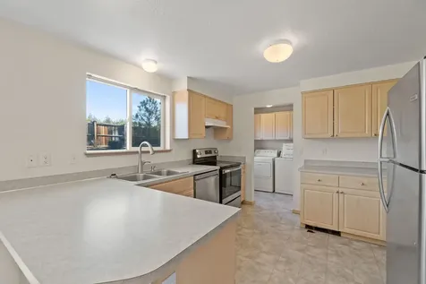 3086 NW Kelly Hill Court Bend OR 97703