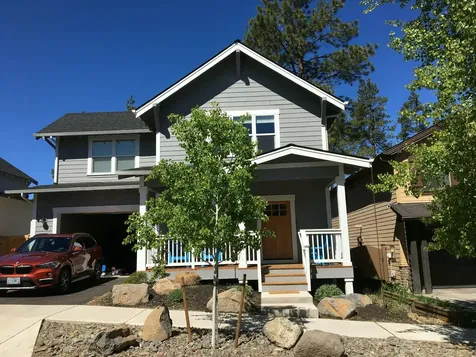 1084 E Horse Back Trail Sisters OR 97759