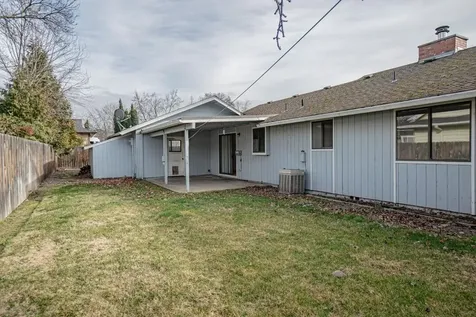 2301 Kona Circle Medford OR 97504