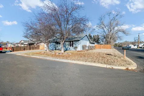 286 SE D Street Madras OR 97741