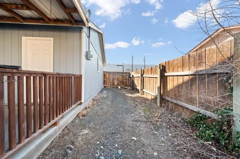 286 SE D Street Madras OR 97741