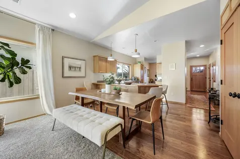 935 Village Circle Medford OR 97504