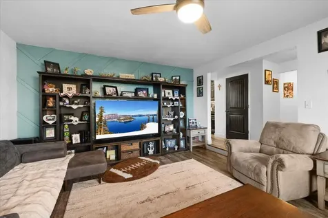 2260 Smokethorn Way Medford OR 97504