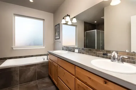 20872 Liberty Lane Bend OR 97701