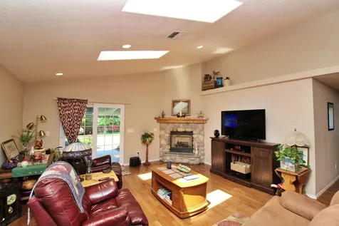 1464 George Tweed Boulevard Grants Pass OR 97527