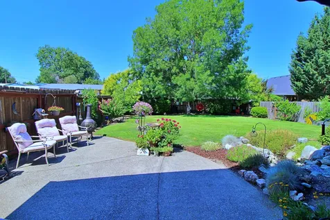 1464 George Tweed Boulevard Grants Pass OR 97527
