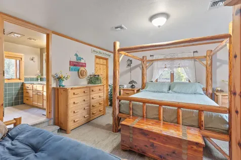 261 NW Springwood Place Grants Pass OR 97526
