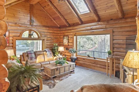 261 NW Springwood Place Grants Pass OR 97526
