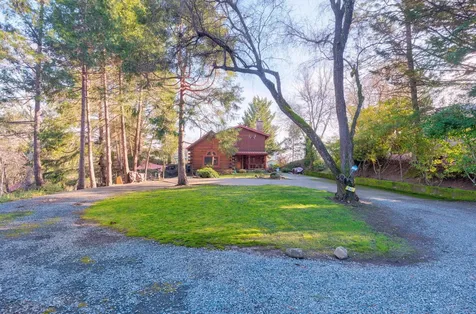 261 NW Springwood Place Grants Pass OR 97526