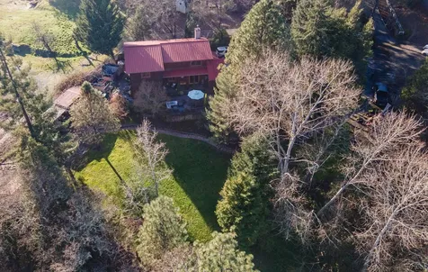 261 NW Springwood Place Grants Pass OR 97526