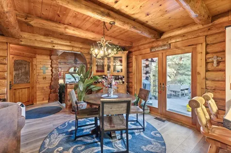 261 NW Springwood Place Grants Pass OR 97526