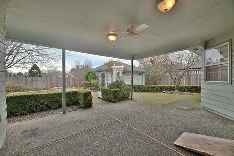 758 Vincent Avenue Central Point OR 97502