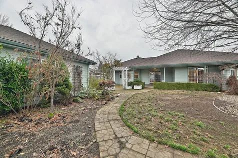 758 Vincent Avenue Central Point OR 97502
