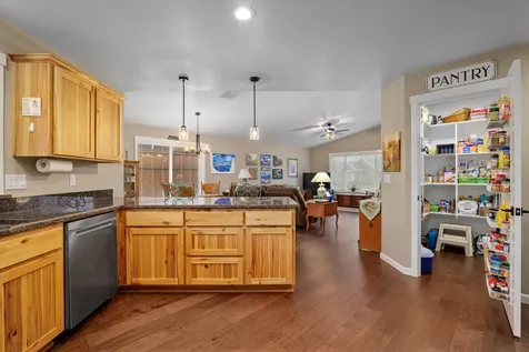 2036 SW Truman Way Grants Pass OR 97526
