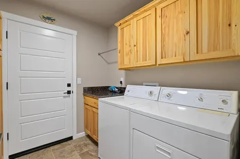 2036 SW Truman Way Grants Pass OR 97526