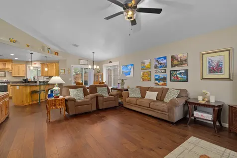 2036 SW Truman Way Grants Pass OR 97526