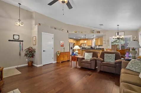 2036 SW Truman Way Grants Pass OR 97526