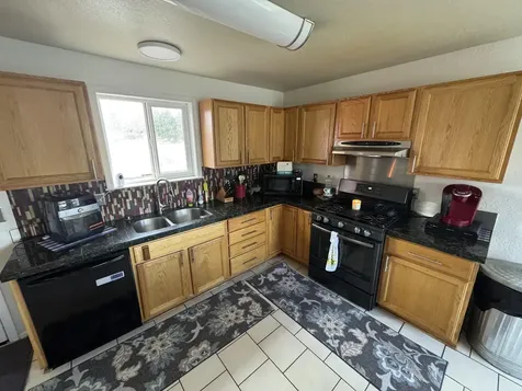 53 W Iowa Street Klamath Falls OR 97601