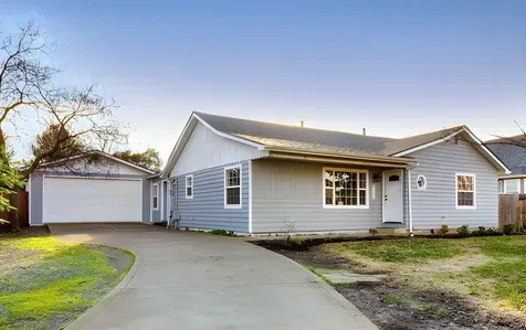 1709 Meadows Lane Medford OR 97501