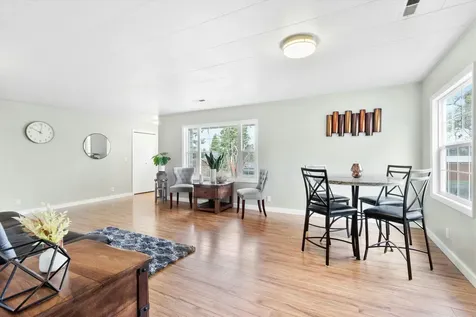1709 Meadows Lane Medford OR 97501
