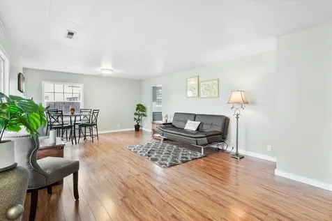 1709 Meadows Lane Medford OR 97501