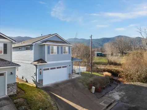 2086 Creek Drive Ashland OR 97520