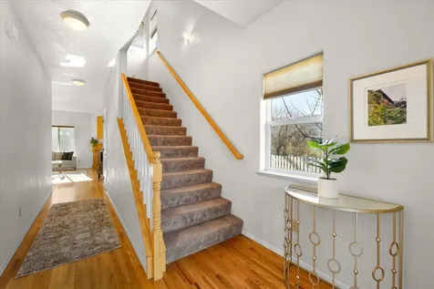 2086 Creek Drive Ashland OR 97520