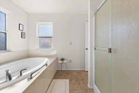 2086 Creek Drive Ashland OR 97520