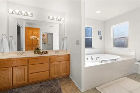 2086 Creek Drive Ashland OR 97520