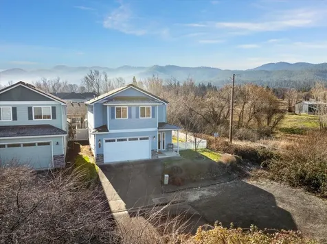 2086 Creek Drive Ashland OR 97520