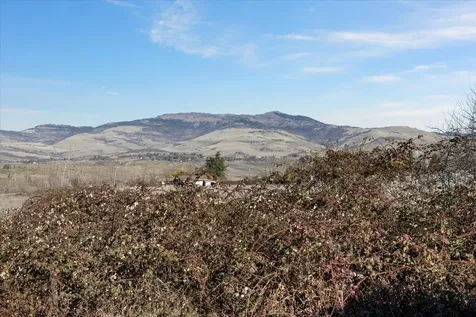 2086 Creek Drive Ashland OR 97520