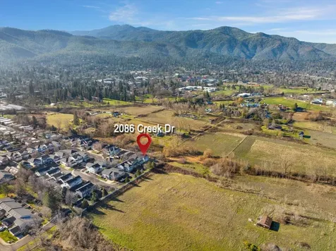 2086 Creek Drive Ashland OR 97520