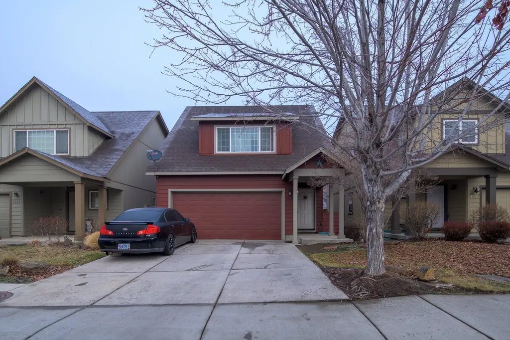 2805 SW Indian Avenue Redmond OR 97756