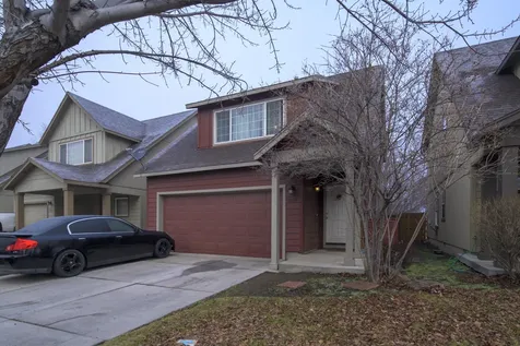 2805 SW Indian Avenue Redmond OR 97756