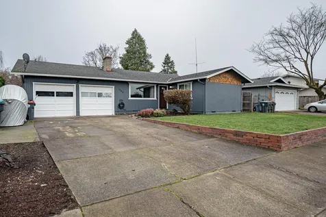 3066 Starwood Court Medford OR 97501