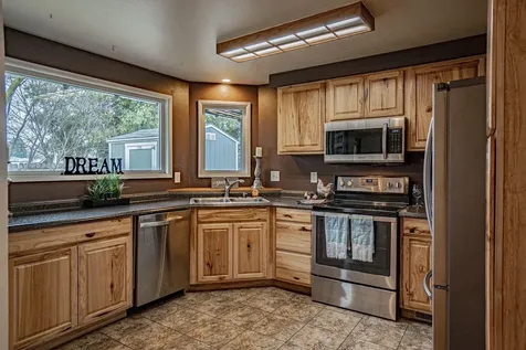 3066 Starwood Court Medford OR 97501