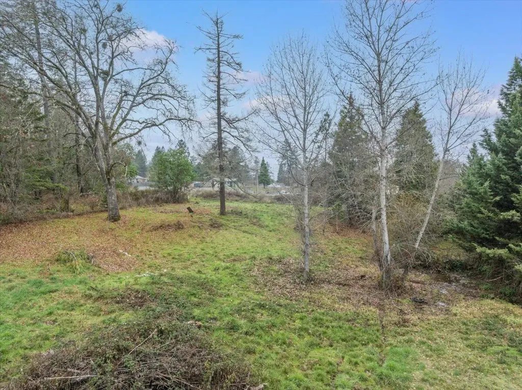 171 Almond Street Merlin OR 97532
