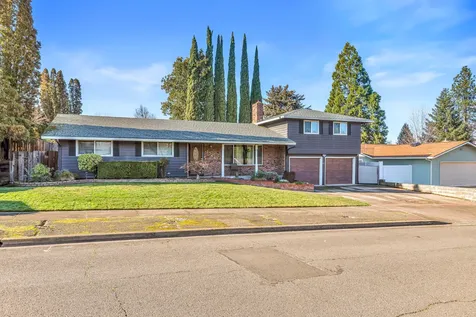 1349 Ramada Avenue Medford OR 97504