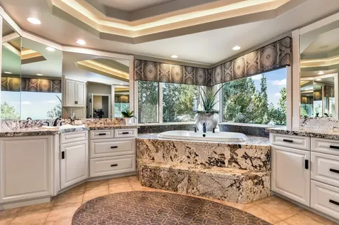 2806 NW Nightfall Circle Bend OR 97703
