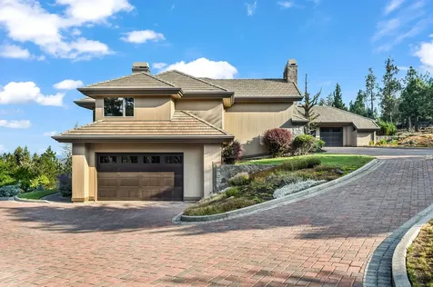 2806 NW Nightfall Circle Bend OR 97703