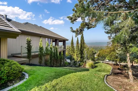 2806 NW Nightfall Circle Bend OR 97703