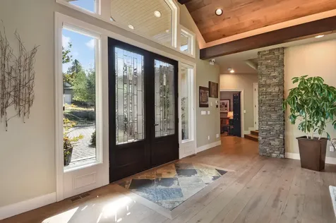 2806 NW Nightfall Circle Bend OR 97703