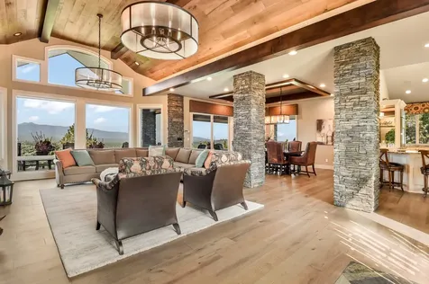 2806 NW Nightfall Circle Bend OR 97703