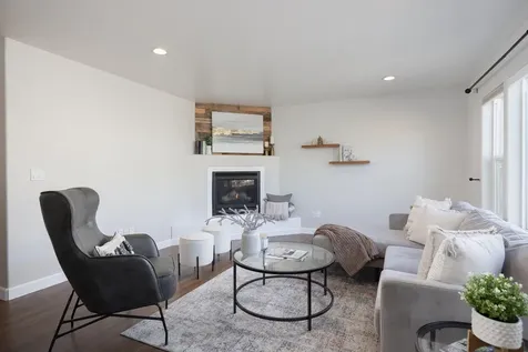 2738 NE Jill Avenue Bend OR 97701