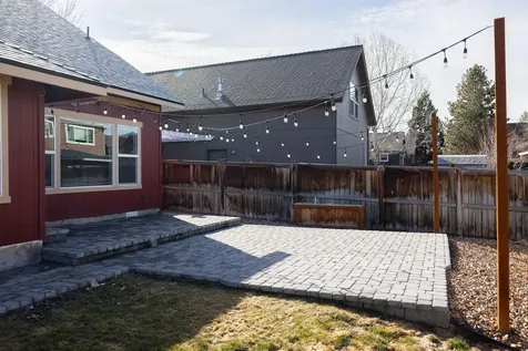 2738 NE Jill Avenue Bend OR 97701