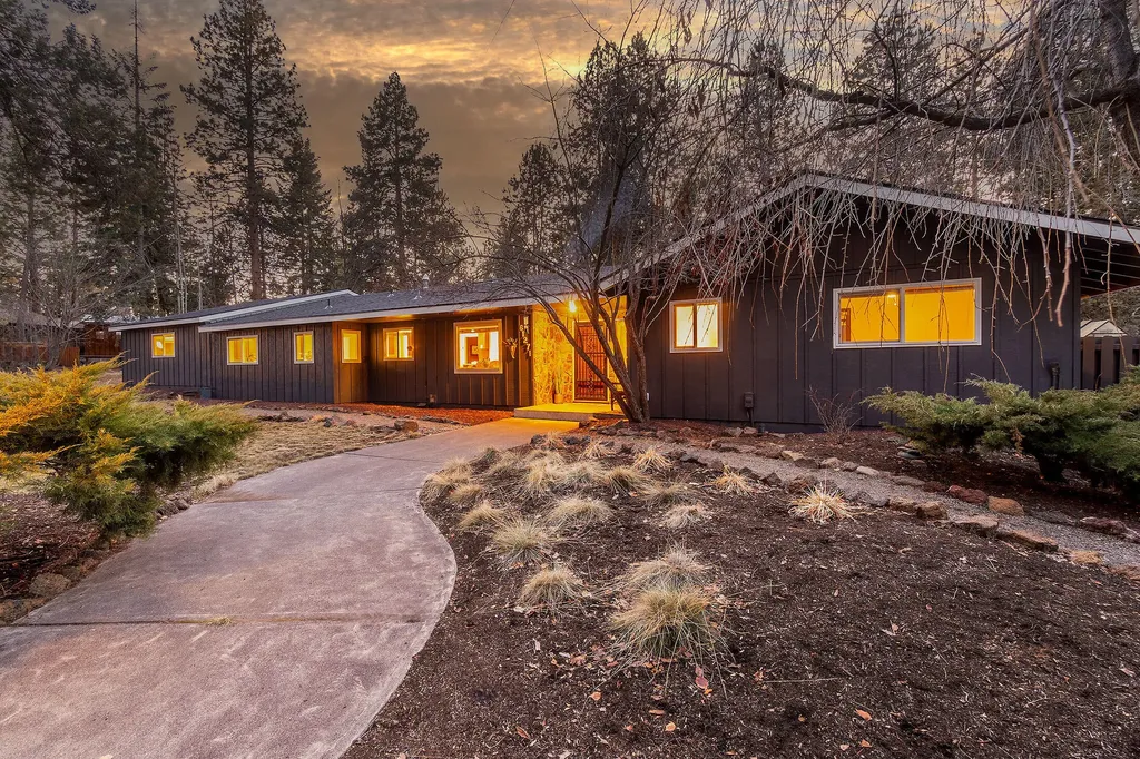 61271 Kwinnum Drive Bend OR 97702