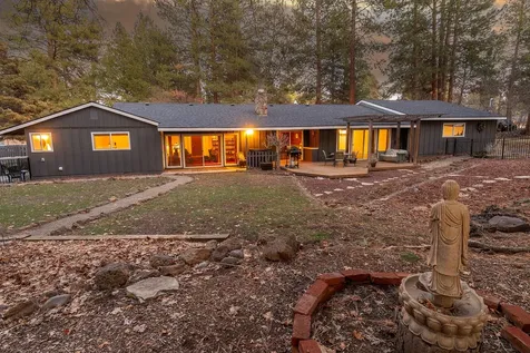 61271 Kwinnum Drive Bend OR 97702