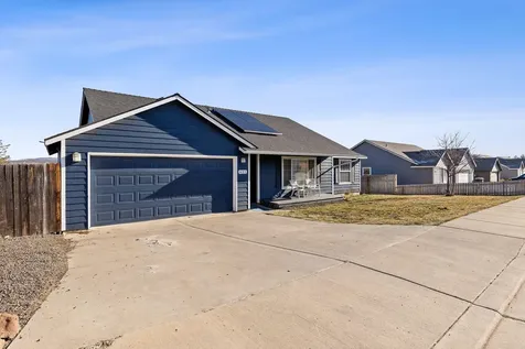 621 SW Cedar Hill Drive Madras OR 97741